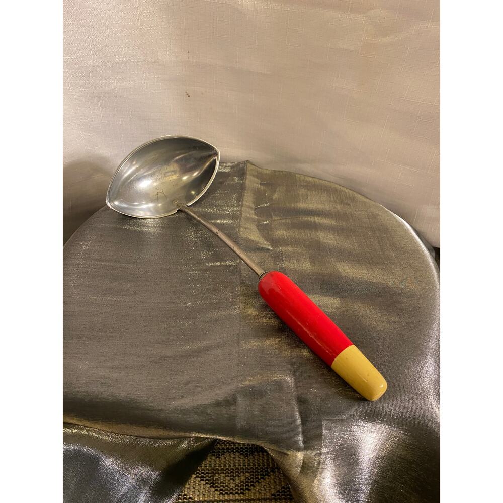 Vintage Androck Oval (football) shape Ladle / Dipper, Red Wood Handle VGUC